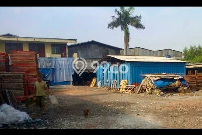 Disewakan Gudang di Kawasan Ramai Cengkareng Barat Luas 1205m2 Disewakan Gudang di Kawasan Ramai Cengkareng Barat Luas 1205m2