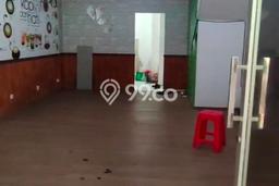 Ruko Disewakan di , Luas 180m2m², Area Strategis, Akses Bagus Ruko Disewakan di , Luas 180m2m², Area Strategis, Akses Bagus