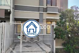 Rumah Modern 3 Kamar Terawat di Taman Palem, Dekat Tempat Strategis, Jakarta Barat Rumah Modern 3 Kamar Terawat di Taman Palem, Dekat Tempat Strategis, Jakarta Barat