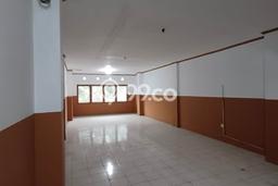 Ruko Disewa di Jakarta Barat dengan LB 120m2 Area Komersial Ramai Ruko Disewa di Jakarta Barat dengan LB 120m2 Area Komersial Ramai