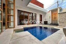Rumah Mewah LB 170m2 Siap Pakai Desain Elegan di Seminyak, Badung Rumah Mewah LB 170m2 Siap Pakai Desain Elegan di Seminyak, Badung