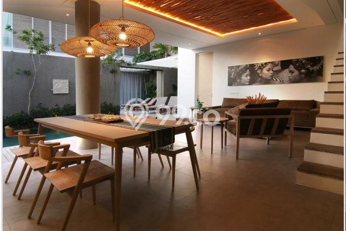 Dijual Rumah Luas Elegan Dengan View Cantik di Seminyak, Badung Dijual Rumah Luas Elegan Dengan View Cantik di Seminyak, Badung