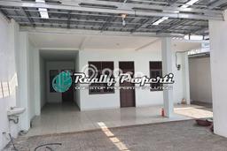 Disewakan! Rumah 3 Kamar Tidur &
2 Kamar Mandi di Jatibening, Bekasi Disewakan! Rumah 3 Kamar Tidur &
2 Kamar Mandi di Jatibening, Bekasi