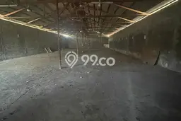 Gudang di , Luas 550m2m², Lokasi Bisnis, Disewakan Gudang di , Luas 550m2m², Lokasi Bisnis, Disewakan