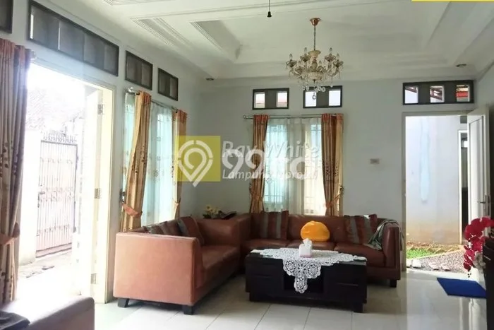 Siap Huni Rumah Mewah 5 Kamar di Tanjung Karang Timur Dekat ke Mana Saja Siap Huni Rumah Mewah 5 Kamar di Tanjung Karang Timur Dekat ke Mana Saja
