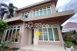 Rumah Strategis Modern Lb 200m2 di Tanjung Karang Barat, Bandar Lampung Rumah Strategis Modern Lb 200m2 di Tanjung Karang Barat, Bandar Lampung