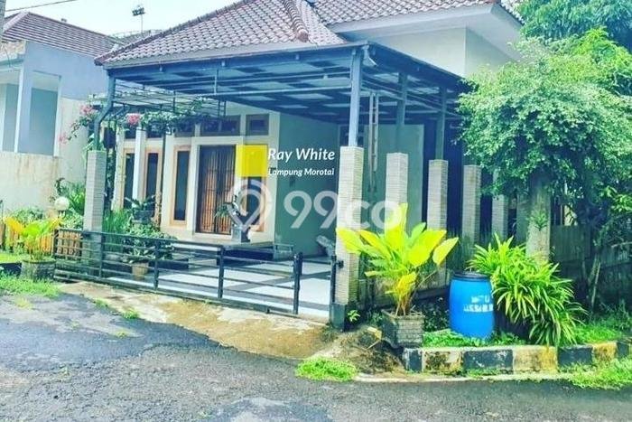 Rumah Elit Modern Tanpa Renovasi di Baturaden Banyumas Rumah Elit Modern Tanpa Renovasi di Baturaden Banyumas
