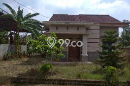 DIJUAL CEPAT! Rumah Ready Stock Area Strategis Natar, LT 300m2m² LB 100m2m² DIJUAL CEPAT! Rumah Ready Stock Area Strategis Natar, LT 300m2m² LB 100m2m²