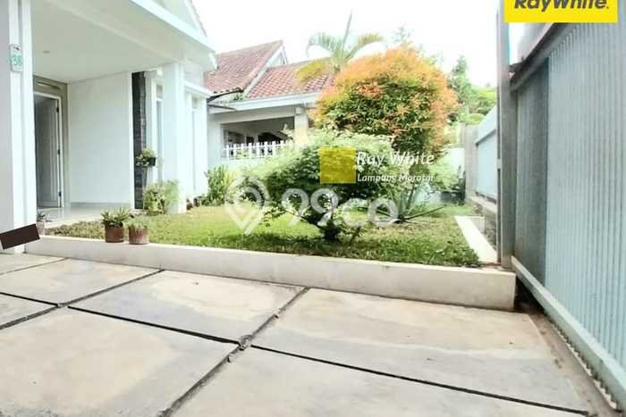 Siap Huni Rumah Mewah 3 Kamar di Tanjung Karang Pusat Dekat ke Mana Pun Siap Huni Rumah Mewah 3 Kamar di Tanjung Karang Pusat Dekat ke Mana Pun