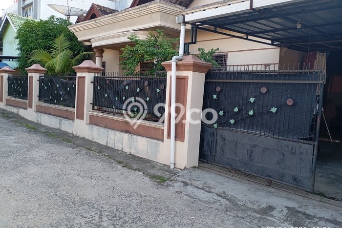 BEST OFFER! Rumah Siap Huni di Tanjung Karang Barat, Luas 300m2m² Bangunan 351m2m² BEST OFFER! Rumah Siap Huni di Tanjung Karang Barat, Luas 300m2m² Bangunan 351m2m²