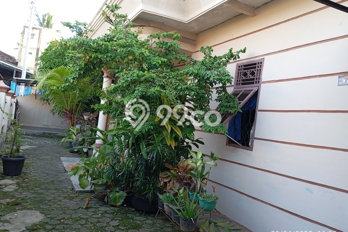 BEST OFFER! Rumah Siap Huni di Tanjung Karang Barat, Luas 300m2m² Bangunan 351m2m² BEST OFFER! Rumah Siap Huni di Tanjung Karang Barat, Luas 300m2m² Bangunan 351m2m²