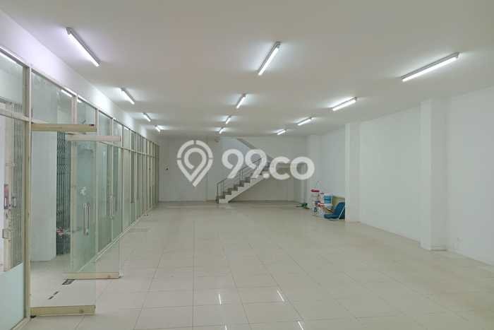 Kantor disewakan di Teluk Betung Utara Bandar Lampung dengan luas bangunan 540m2 Kantor disewakan di Teluk Betung Utara Bandar Lampung dengan luas bangunan 540m2