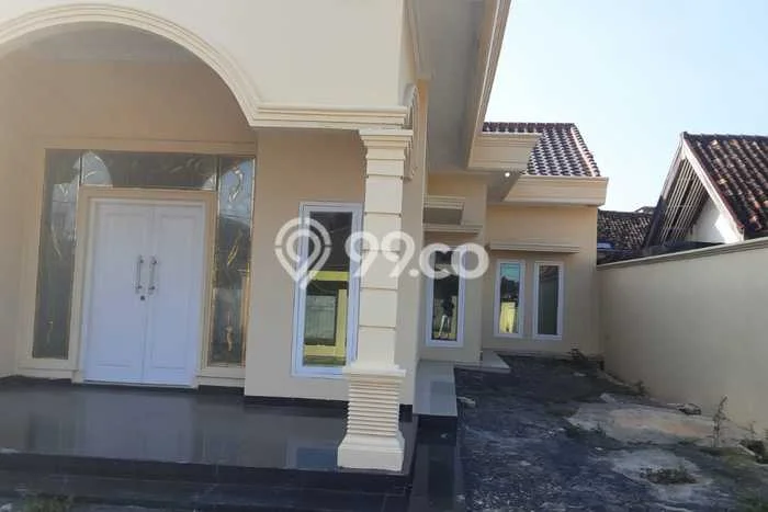 Siap Huni Hunian Elit 4 Kamar di Enggal Dekat ke Mana Pun Siap Huni Hunian Elit 4 Kamar di Enggal Dekat ke Mana Pun