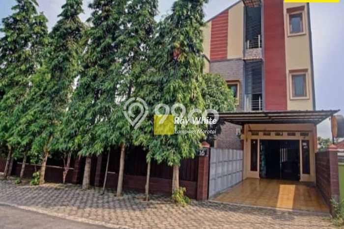 Dijual Rumah Premium dengan Fasilitas Sekitar Komplit di Tanjung Karang Pusat, Bandar Lampung Dijual Rumah Premium dengan Fasilitas Sekitar Komplit di Tanjung Karang Pusat, Bandar Lampung