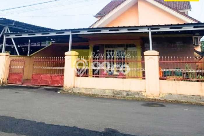 Rumah Modern Cantik 6 Kamar Siap Huni di Tanjung Karang Barat Rumah Modern Cantik 6 Kamar Siap Huni di Tanjung Karang Barat