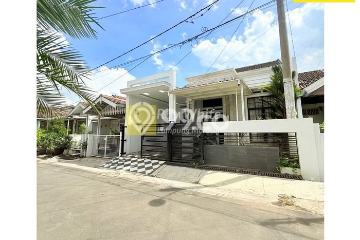 Rumah Strategis Modern Lb 126m2 di Way Halim, Bandar Lampung Rumah Strategis Modern Lb 126m2 di Way Halim, Bandar Lampung