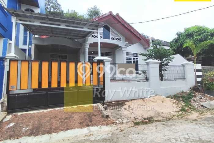 For Sale Rumah 3 Kamar Lokasi Ideal Bagus dan Strategis di Tanjung Karang Timur For Sale Rumah 3 Kamar Lokasi Ideal Bagus dan Strategis di Tanjung Karang Timur