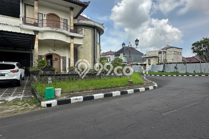Rumah Luxury Modern Tanpa Renovasi di Gatot Subroto Denpasar Rumah Luxury Modern Tanpa Renovasi di Gatot Subroto Denpasar