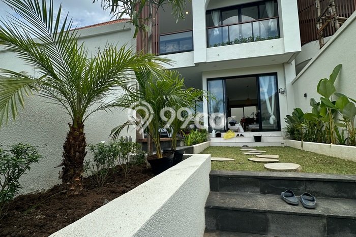 Vila Kawasan , Area 175m2m², Lokasi Strategis Vila Kawasan , Area 175m2m², Lokasi Strategis
