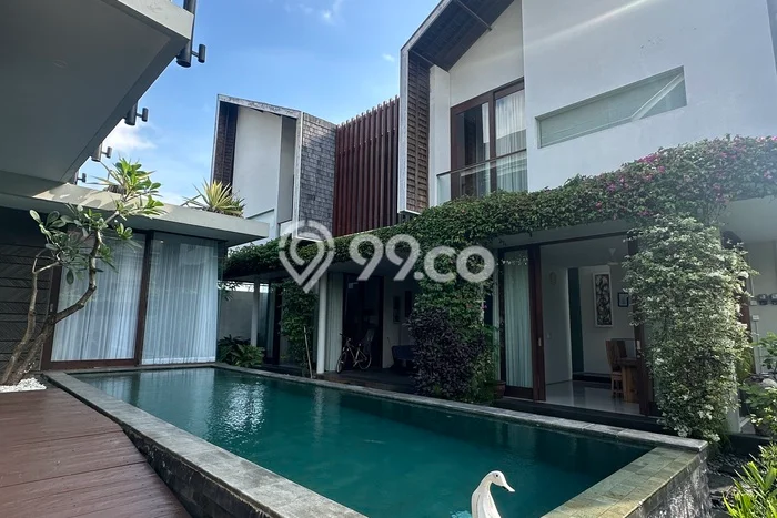 Kesempatan Langka! Vila Kawasan , Dimensi 401m2m², Lokasi Strategis akses ke beragam fasilitas Kesempatan Langka! Vila Kawasan , Dimensi 401m2m², Lokasi Strategis akses ke beragam fasilitas