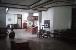 HARGA SPECIAL! Rumah Strategis di Bintaro, LT 537m² LB 464m² HARGA SPECIAL! Rumah Strategis di Bintaro, LT 537m² LB 464m²