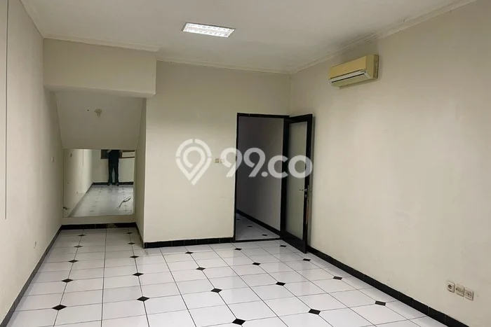 For Rent Ruko di Senopati, Luas 80m², Area Komersial For Rent Ruko di Senopati, Luas 80m², Area Komersial