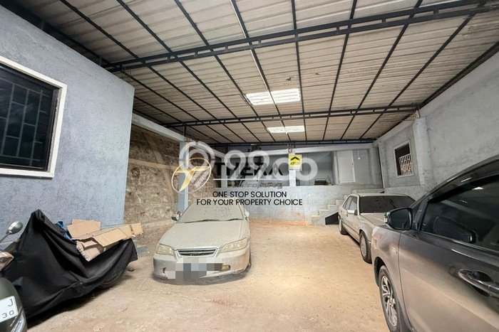 Rumah Mewah Akses Strategis di Batam Semi Furnished Rumah Mewah Akses Strategis di Batam Semi Furnished