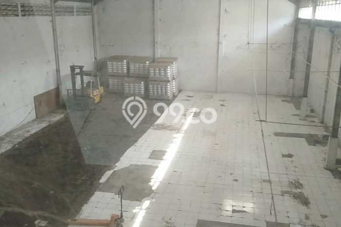 Unit Gudang Disewakan di Holis Cigondewah di Area Ramai & Strategis Unit Gudang Disewakan di Holis Cigondewah di Area Ramai & Strategis