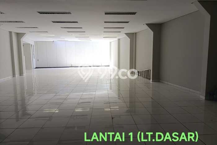 Ruko Disewa di Bandung dengan LB 750m2 Area Komersial Ramai Ruko Disewa di Bandung dengan LB 750m2 Area Komersial Ramai