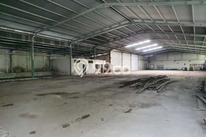 Unit Gudang Tersedia di Moch Toha Spesifikasi LB 1740m2 Unit Gudang Tersedia di Moch Toha Spesifikasi LB 1740m2
