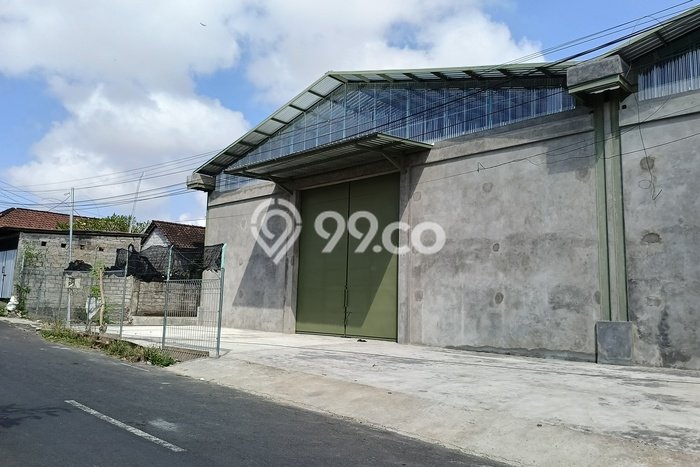 Unit Gudang disewakan di Mahendradata Denpasar dengan LT 1020m2 / LB 720m2 Unit Gudang disewakan di Mahendradata Denpasar dengan LT 1020m2 / LB 720m2