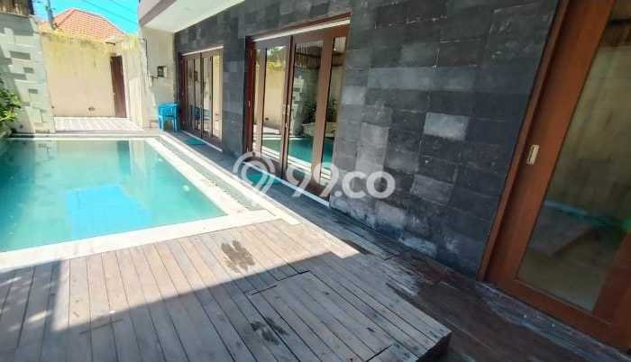 Rumah Luxury Modern Siap Huni di Kerobokan Badung Rumah Luxury Modern Siap Huni di Kerobokan Badung