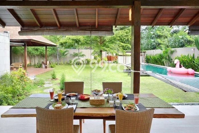 Hunian Mewah LB 500m2 Siap Huni Desain Elegan di Umalas, Badung Hunian Mewah LB 500m2 Siap Huni Desain Elegan di Umalas, Badung