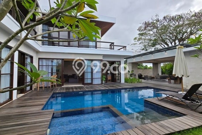 Disewakan Rumah Nyaman di Ungasan LT 1000m2 / LB 360m2 Siap Huni Disewakan Rumah Nyaman di Ungasan LT 1000m2 / LB 360m2 Siap Huni