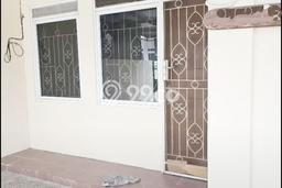 Rumah di Pagedangan, 2 KT, Lingkungan Asri, LT 60m² LB 42m² Rumah di Pagedangan, 2 KT, Lingkungan Asri, LT 60m² LB 42m²