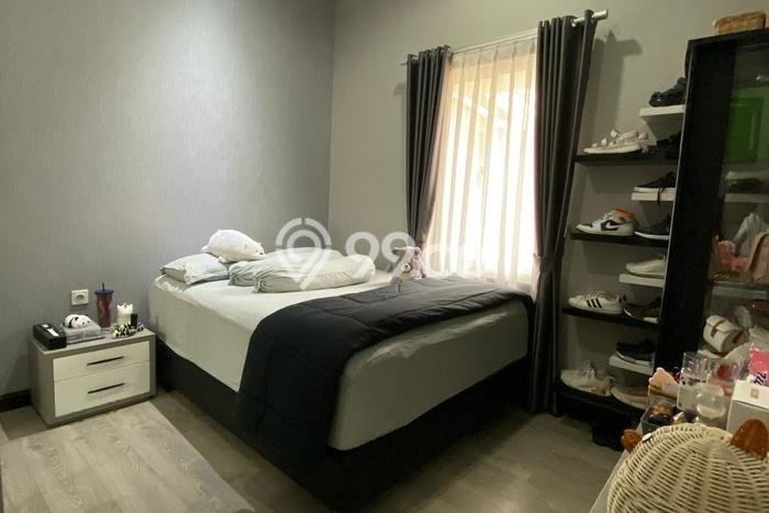 Jual Rumah Mewah Megah Dengan View Cantik di Gading Serpong, Tangerang Jual Rumah Mewah Megah Dengan View Cantik di Gading Serpong, Tangerang