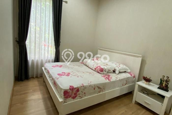 Jual Rumah Mewah Megah Dengan View Cantik di Gading Serpong, Tangerang Jual Rumah Mewah Megah Dengan View Cantik di Gading Serpong, Tangerang