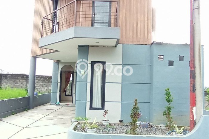 Properti Potensial! Vila Kawasan Junrejo, Ukuran 98m2m², Hasil Menjanjikan untuk bisnis Properti Potensial! Vila Kawasan Junrejo, Ukuran 98m2m², Hasil Menjanjikan untuk bisnis