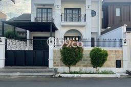 Rumah Elit Modern Siap Huni di Lebak Bulus Jakarta Selatan Rumah Elit Modern Siap Huni di Lebak Bulus Jakarta Selatan