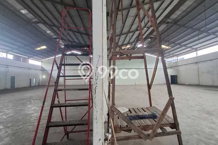 Unit Gudang Tersedia di Batu Sari Spesifikasi LB 1500m2 Unit Gudang Tersedia di Batu Sari Spesifikasi LB 1500m2