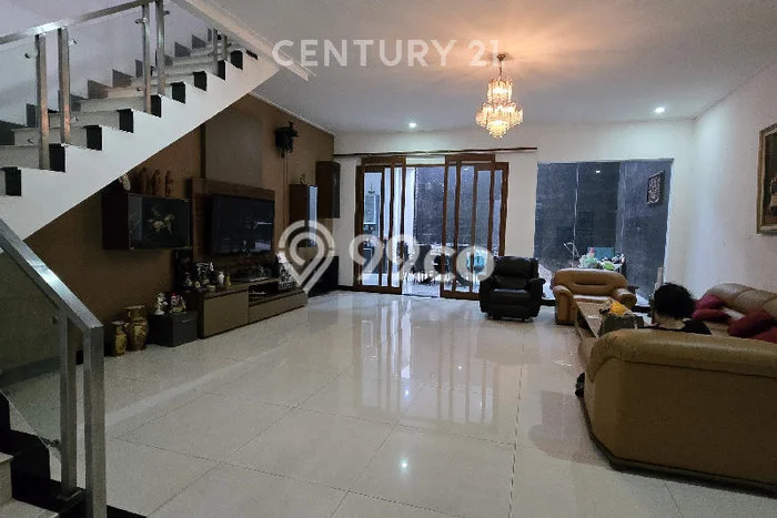 Rumah Eksklusif Siap Huni LT 270m2 di Sukasari, Bandung Rumah Eksklusif Siap Huni LT 270m2 di Sukasari, Bandung