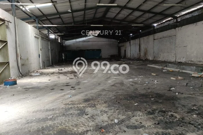 Gudang untuk Disewa di Pusat Bandung Luas Bangunan 1500m2 Gudang untuk Disewa di Pusat Bandung Luas Bangunan 1500m2