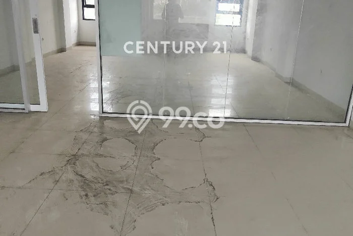 Lokasi strategis! Rumah siap pakai disewakan di Batununggal LB 300m2 Lokasi strategis! Rumah siap pakai disewakan di Batununggal LB 300m2