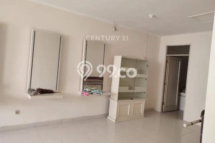 Ruko Disewa di Bogor dengan LB 108m2 Area Komersial Ramai Ruko Disewa di Bogor dengan LB 108m2 Area Komersial Ramai