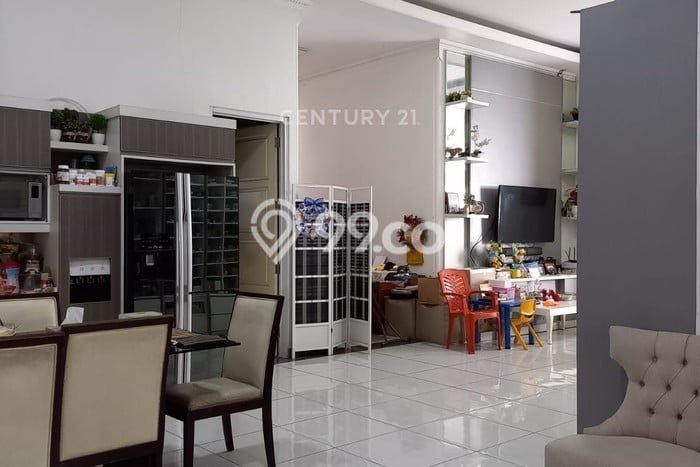 Dijual Rumah 5 Kamar Lokasi Ideal Nyaman dan Strategis di Cimanggis Dijual Rumah 5 Kamar Lokasi Ideal Nyaman dan Strategis di Cimanggis