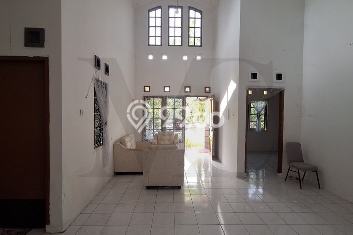 Disewakan! Rumah 3 Kamar Tidur &
1 Kamar Mandi di Balikpapan Baru, Balikpapan Disewakan! Rumah 3 Kamar Tidur &
1 Kamar Mandi di Balikpapan Baru, Balikpapan
