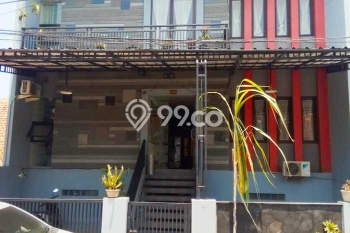 Rumah Elit LB 450m2 Siap Pakai Desain Elegan di Asia Afrika, Bandung Rumah Elit LB 450m2 Siap Pakai Desain Elegan di Asia Afrika, Bandung