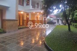 LOKASI PREMIUM! Rumah di Kebayoran Baru, 7 KM, Lingkungan Tenang, Luas 1364m2m² LB 916m2m² LOKASI PREMIUM! Rumah di Kebayoran Baru, 7 KM, Lingkungan Tenang, Luas 1364m2m² LB 916m2m²