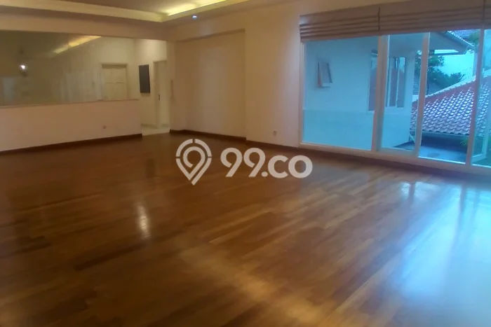 Rumah Asri area Kebayoran Baru, 4 KT, Luas 800m2m² Bangunan 600m2m² Rumah Asri area Kebayoran Baru, 4 KT, Luas 800m2m² Bangunan 600m2m²