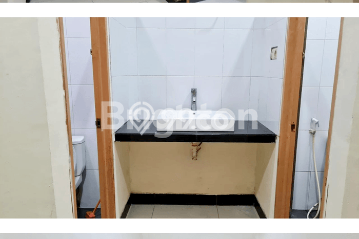 Unit Komersial Disewakan di Jakarta Barat Area Strategis Harga Kompetitif Unit Komersial Disewakan di Jakarta Barat Area Strategis Harga Kompetitif